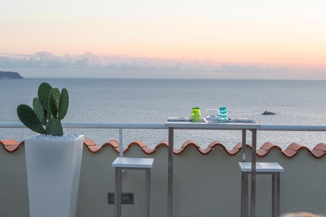 Hotel Vista Di Capri マッサ・ルブレンセ エクステリア 写真